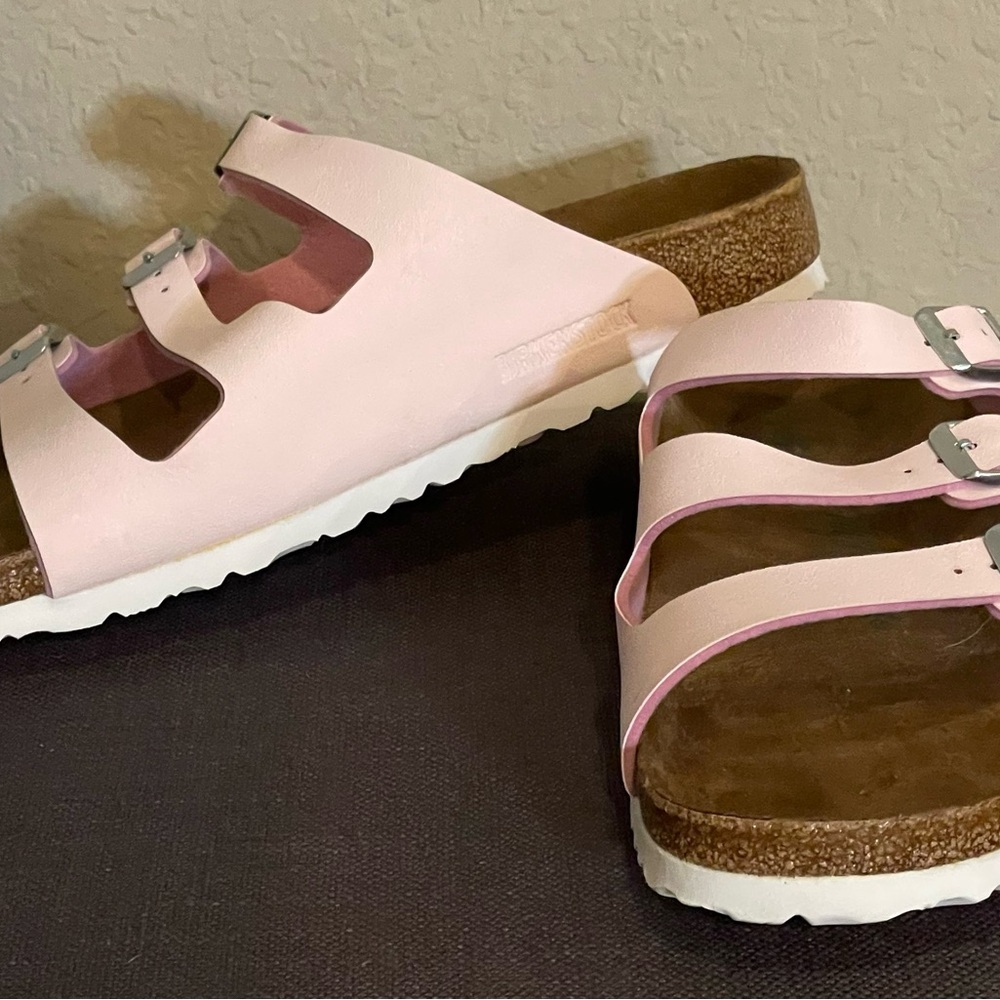 NWOT Birkenstock Pink Sandals